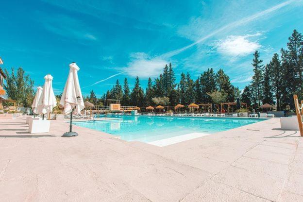 Camping & Bungalows Suspiro Del Moro Otura Bagian luar foto