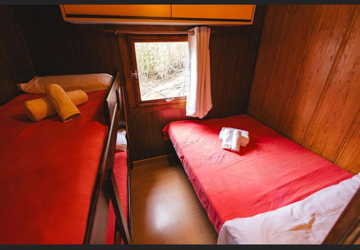 Camping & Bungalows Suspiro Del Moro Otura Bagian luar foto